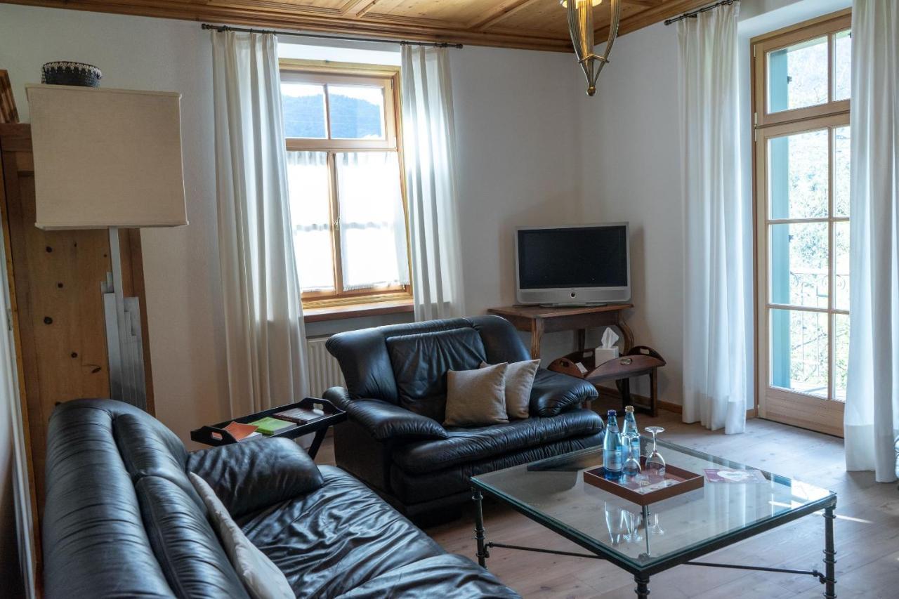 Schlosswirt Forst Lagundo Exteriör bild